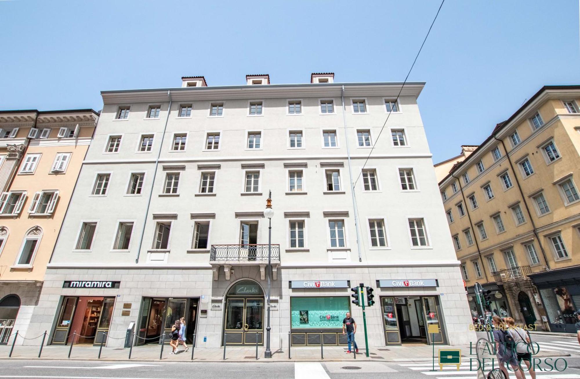 L'Attico Del Corso Daire Trieste Dış mekan fotoğraf